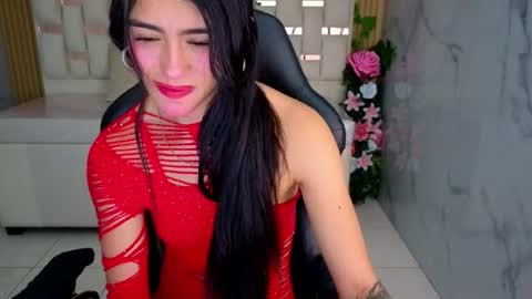 Snapshot of honey_torres_sub chatting on 07.25.26 HONEY online show from 07.25.26