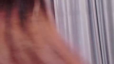 Snapshot of honey_yani chatting on 12.23.24 yani online show from 12.23.24