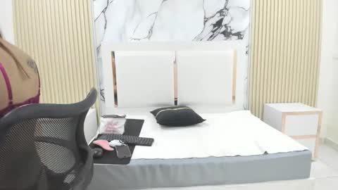 Snapshot of honeyangelh chatting on 02.26.26 honeyangelh online show from 02.26.26