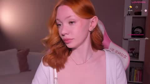 Snapshot of honeyautumn chatting on 04.19.26 honeyautumn online show from 04.19.26