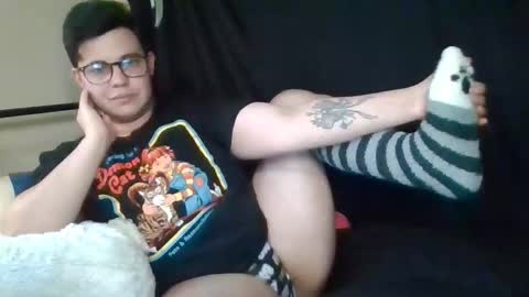 Snapshot of honeybeecas chatting on 02.16.26 honeybeecas online show from 02.16.26