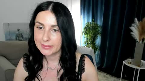 Snapshot of honeyblossome chatting on 05.09.26 Jacqueline online show from 05.09.26