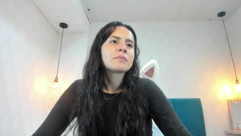Snapshot of honeybuu_ chatting on 07.09.26 Emily online show from 07.09.26