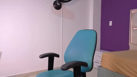 Snapshot of honeydesiree chatting on 01.14.26 honeydesiree online show from 01.14.26