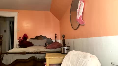 Snapshot of honeydrippinbunny chatting on 03.08.26 HoneyDrippinBunny online show from 03.08.26