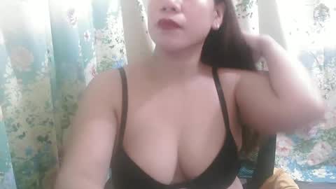 Snapshot of honeyfiona chatting on 01.06.25 Fiona online show from 01.06.25