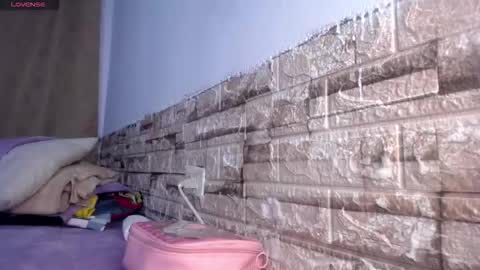 Victoria online show from 03.14.26