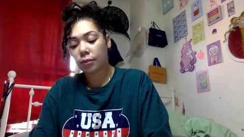 Snapshot of honeyruby chatting on 10.01.25 Ruby Sparks online show from 10.01.25
