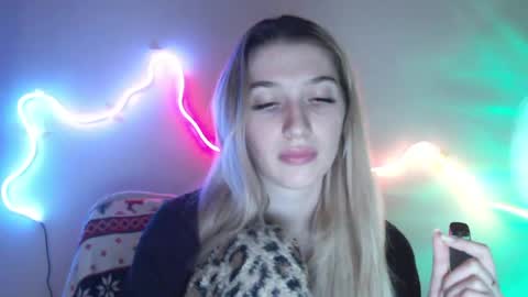 honeyveil online show from 04.09.26