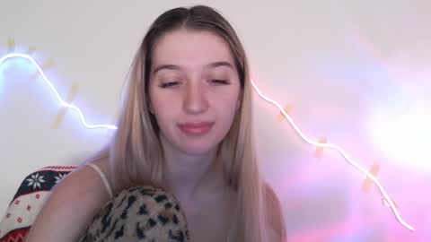 honeyveil online show from 04.21.26