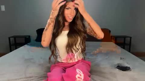 HoneyVelourTS online show from 04.10.26