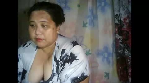 Snapshot of honeyvonz chatting on 02.04.26 Merry online show from 02.04.26