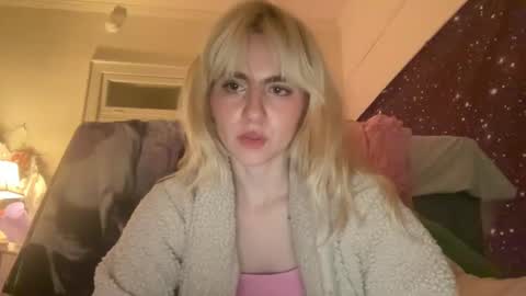 Emi Rose online show from 01.12.25