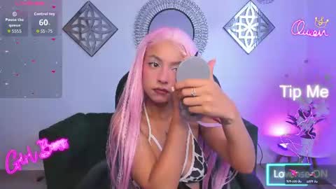 Snapshot of honeyy_taylor chatting on 07.24.26 honeyy_taylor online show from 07.24.26