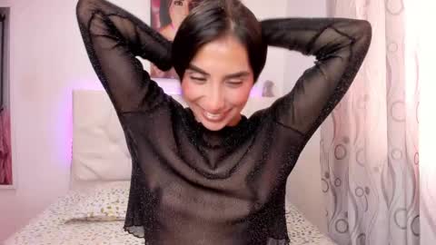 Snapshot of honney_bunny1 chatting on 02.11.25 Andrea online show from 02.11.25