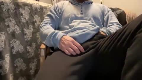 Snapshot of hoodiesahdgoodies chatting on 02.02.26 D online show from 02.02.26