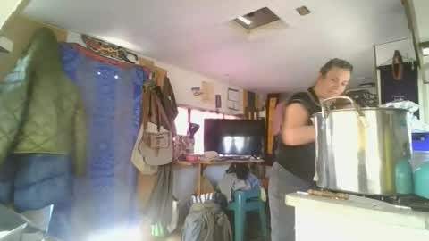 hoodoou online show from 02.17.26