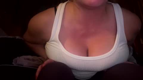 Snapshot of hoosier_mama chatting on 09.15.25 Lady online show from 09.15.25