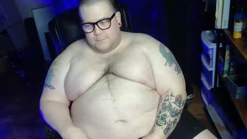 Snapshot of hoosierdaddyxl chatting on 03.02.26 Sir online show from 03.02.26