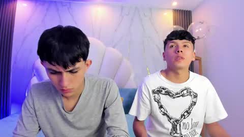 Snapshot of hoot_booys_ chatting on 02.20.26 hoot_booys_ online show from 02.20.26