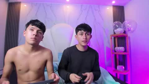 hoot_booys_ online show from 03.05.26