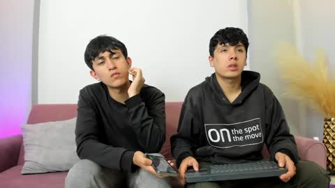 hoot_booys_ online show from 04.01.26