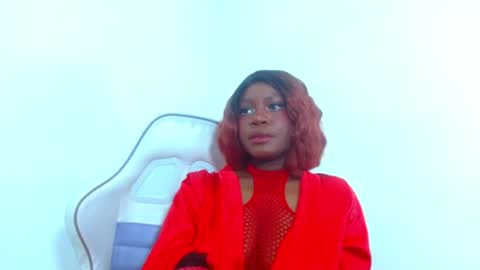 Snapshot of hoot_emily chatting on 07.18.26 Emily online show from 07.18.26