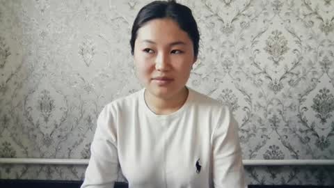 Hana Kim online show from 03.25.26