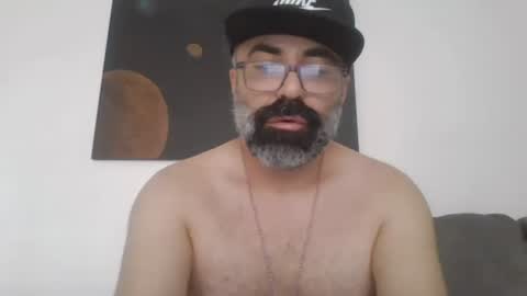 Snapshot of hornedupnwild chatting on 07.12.26 Showing off gets me off online show from 07.12.26