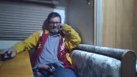 Snapshot of horneyjoe48 chatting on 11.25.25 joey online show from 11.25.25