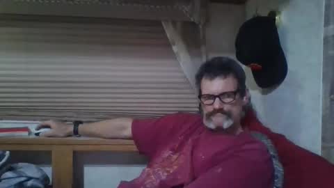 Snapshot of horneyjoe48 chatting on 05.05.26 joey online show from 05.05.26