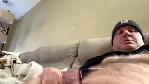 Snapshot of hornieecum chatting on 12.21.24 hornieecum online show from 12.21.24