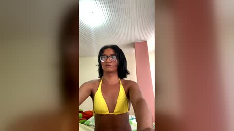 Snapshot of horny_brii chatting on 04.27.26 horny_brii online show from 04.27.26