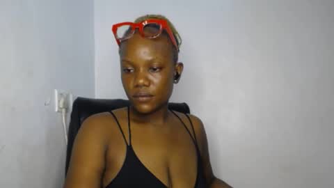 Snapshot of horny_chubby22 chatting on 04.20.26 Mira online show from 04.20.26