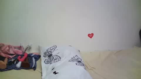 Snapshot of horny_cutiey chatting on 04.20.26 cutiey online show from 04.20.26