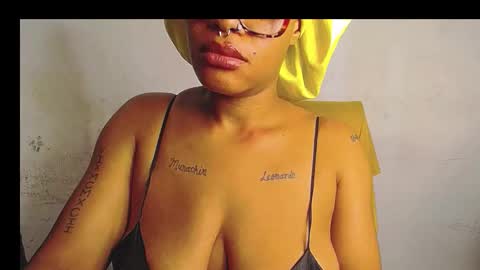 horny_ebonygirl_ online show from 03.19.26