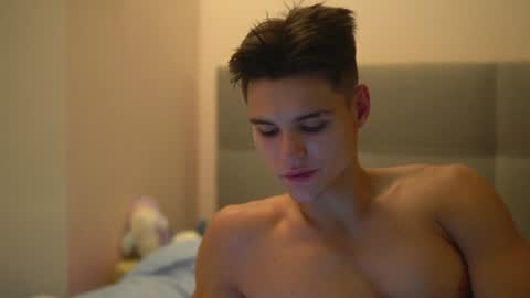 Extaz Athrey Howard online show from 12.15.24