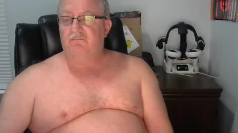 horny_hubby1967 online show from 09.14.25