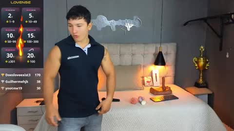 Snapshot of horny_nick18 chatting on 10.02.25 horny_nick18 online show from 10.02.25