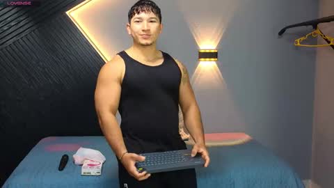 horny_nick18 online show from 02.28.26