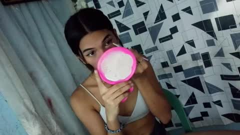 Snapshot of horny_rhiana chatting on 03.18.26 Rhiana online show from 03.18.26