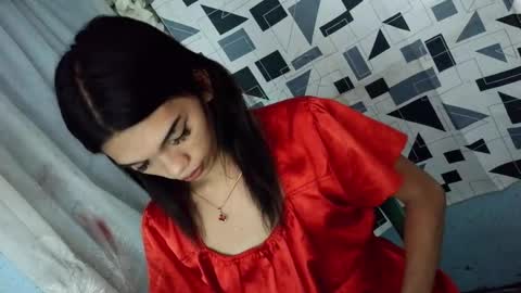 Snapshot of horny_rhiana chatting on 03.26.26 Rhiana online show from 03.26.26