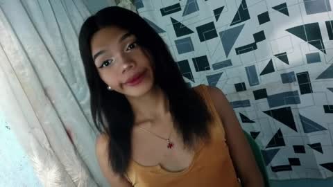 Snapshot of horny_rhiana chatting on 04.01.26 Rhiana online show from 04.01.26