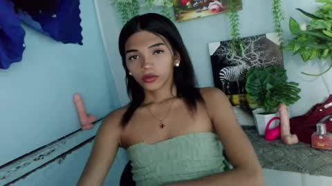 Snapshot of horny_rhiana chatting on 04.07.26 Rhiana online show from 04.07.26