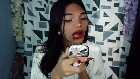 Snapshot of horny_rhiana chatting on 04.15.26 Rhiana online show from 04.15.26