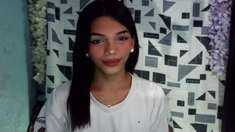 Snapshot of horny_rhiana chatting on 04.21.26 Rhiana online show from 04.21.26