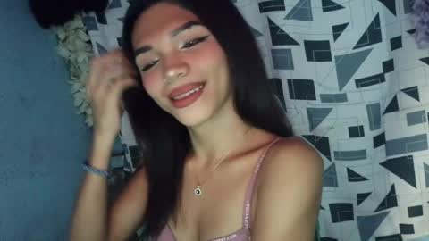 Snapshot of horny_rhiana chatting on 04.25.26 Rhiana online show from 04.25.26