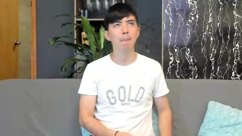 Snapshot of horny_twinks_guys chatting on 09.11.25 Alex and Camilo online show from 09.11.25