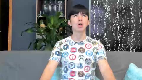 Snapshot of horny_twinks_guys chatting on 10.11.25 Alex and Camilo online show from 10.11.25