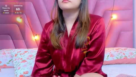 Snapshot of hornybarelylegalgirl chatting on 02.04.26 Khloe online show from 02.04.26